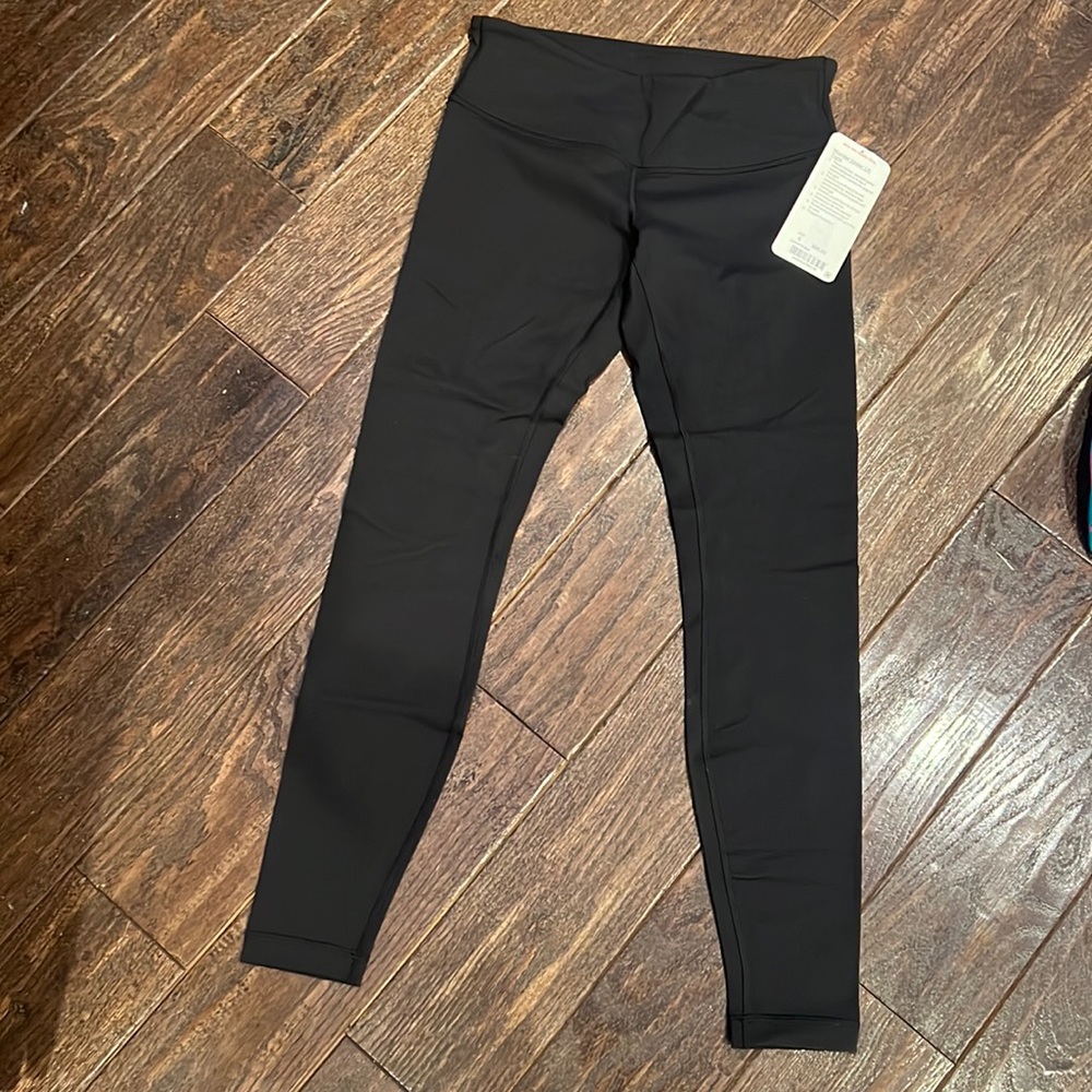 Lululemon Wunder Under LR Tight leggings size 8